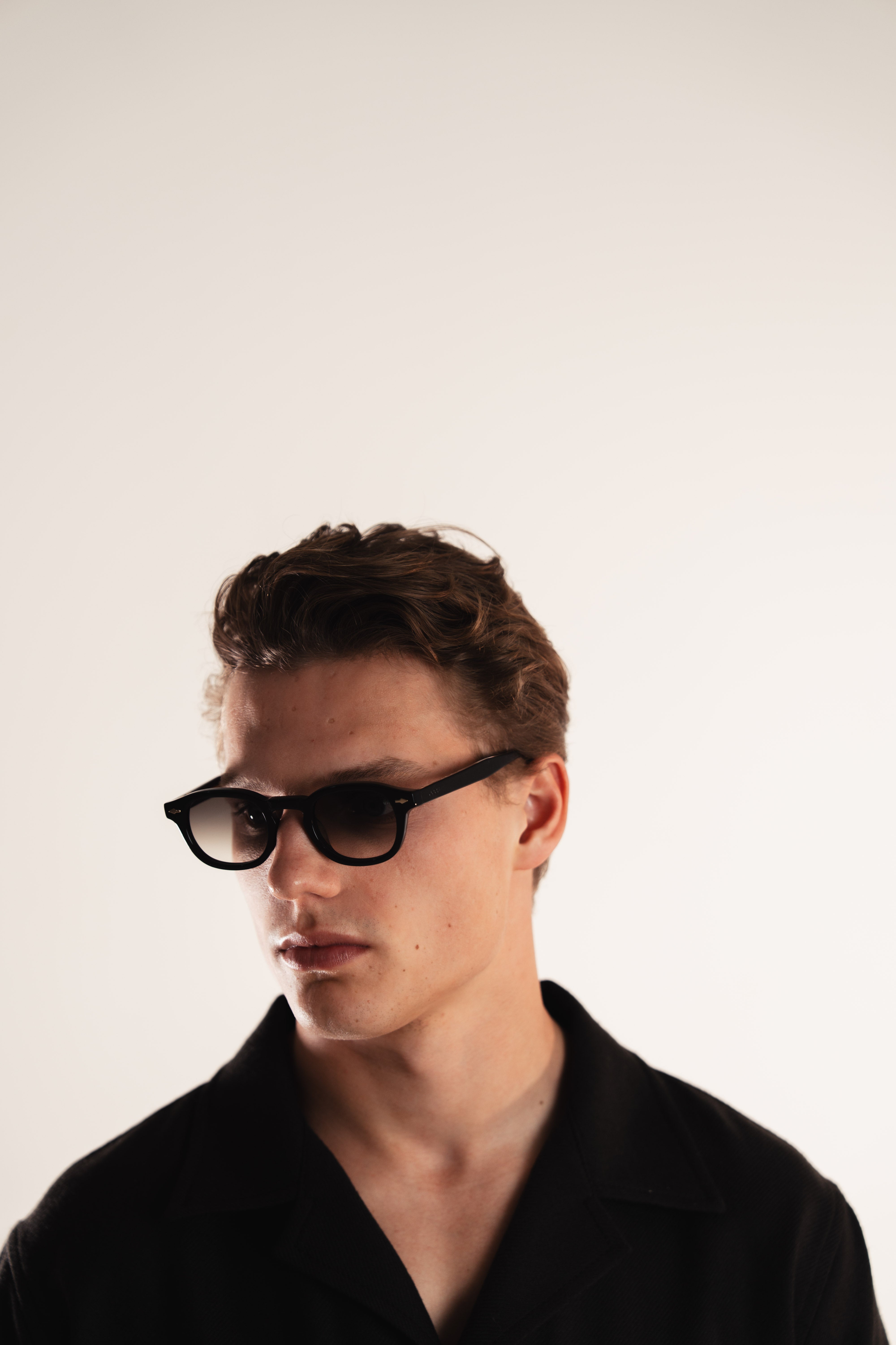 Rune II OCCU premium sunglasses model wearing black green