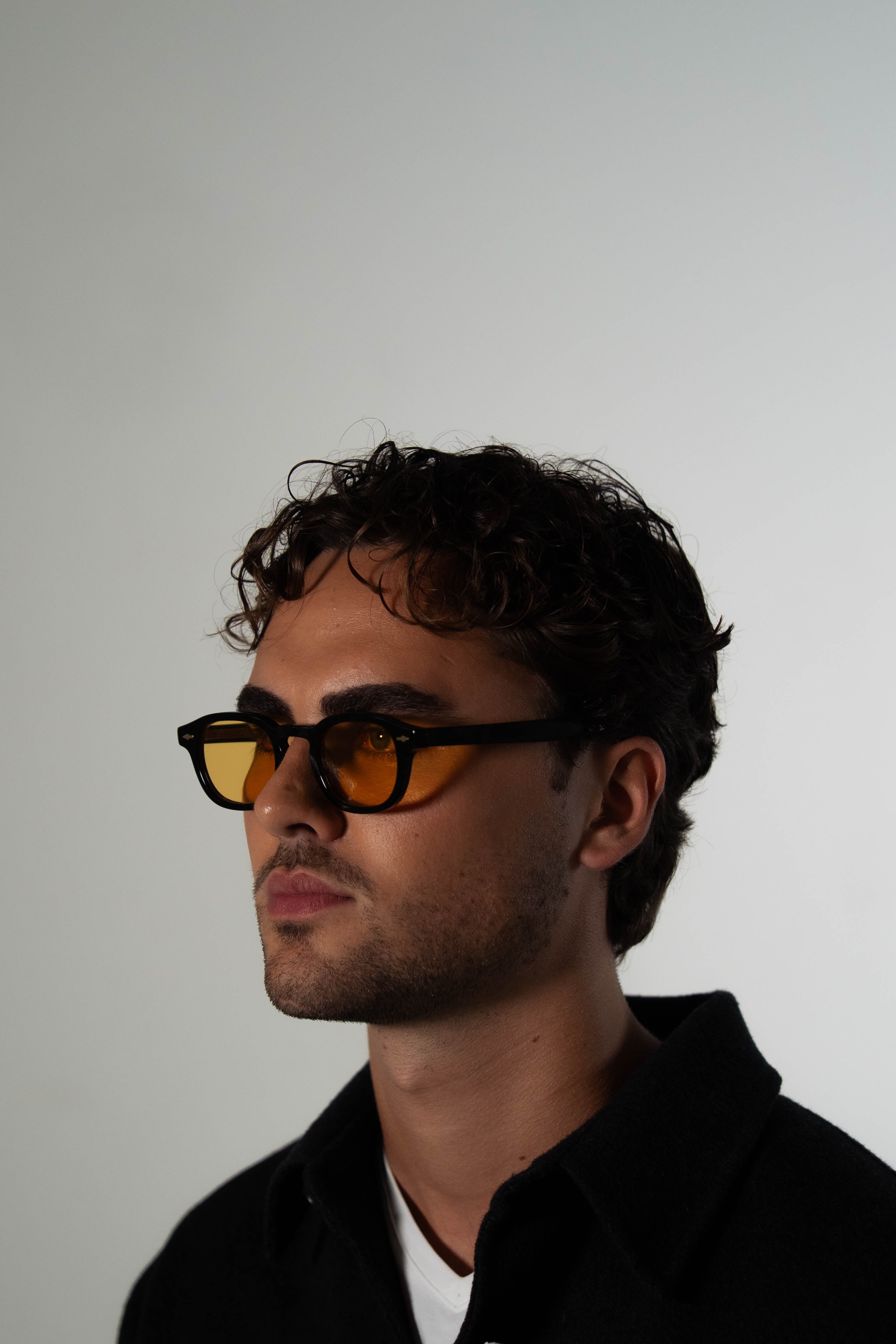 Auve (Blue light blocker)